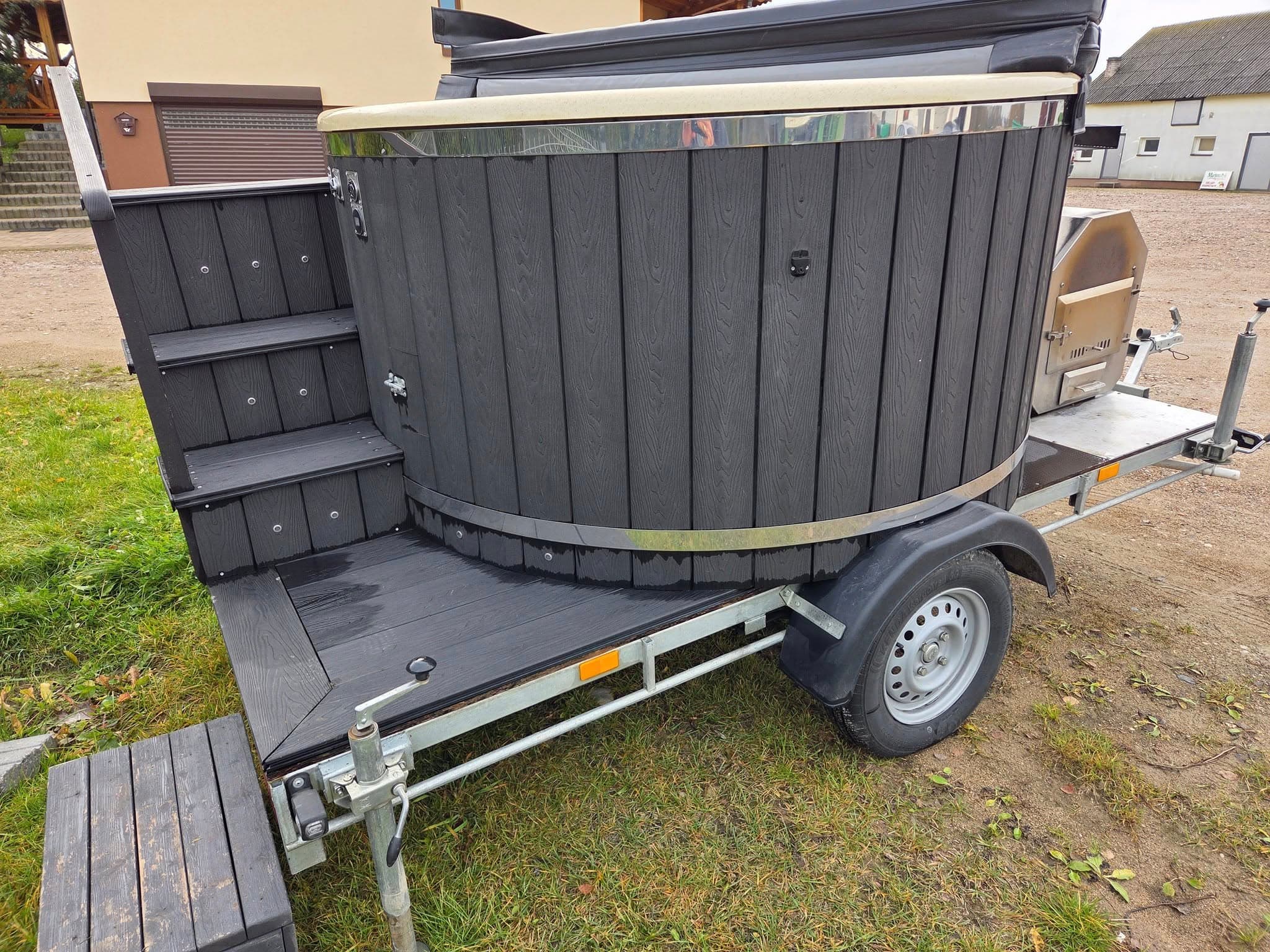 Mobile hot tub with hydromassage — main view